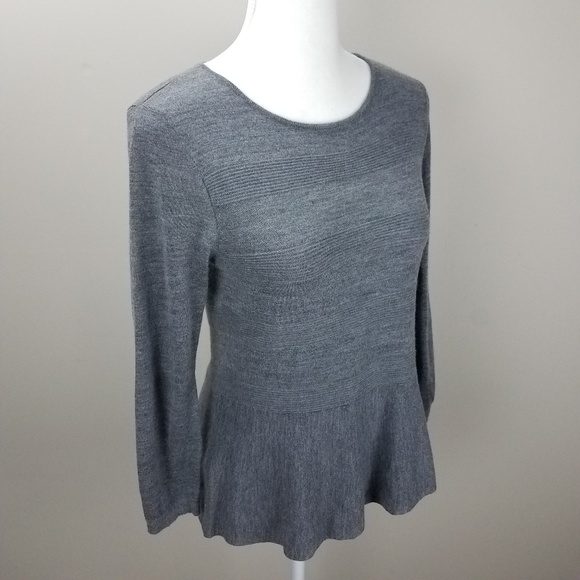*SALE* [LOFT] Gray Peplum Style Long Sleeve Top - Picture 3 of 7